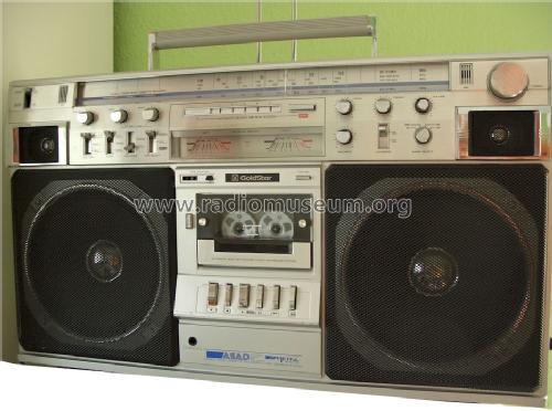 stereo_4_band_radio_cassette_830350.jpg