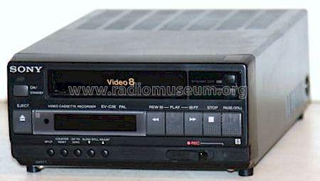 Adaptateur de cassette vidéo HQ VHS-C - NON COMPATIBLE AVEC des bandes 8 mm  / MiniDV / Hi8