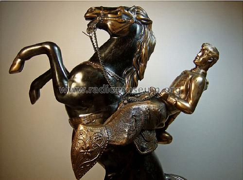 Z477 Rearing Horse & Rider ; Abbotwares; Los (ID = 1208416) Radio