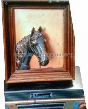 Z477 Framed Horse Head ; Abbotwares; Los (ID = 2601890) Radio