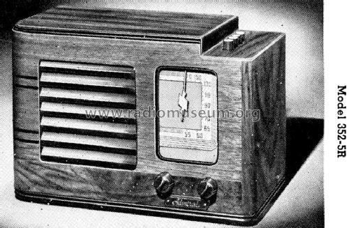 353-5R Walnut Wood ; Admiral brand (ID = 1097024) Radio