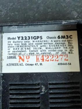 Y2231GPS ; Admiral brand (ID = 3043326) Radio