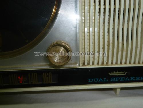 Y3383 'Marquis' Clock Radio Ch= 5D6C; Admiral brand (ID = 1452366) Radio