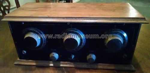 Early Table Model ; Airo-Master Corp.; (ID = 1951112) Radio