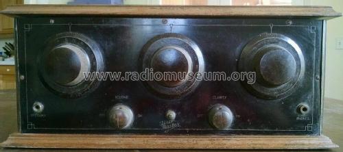 Early Table Model ; Airo-Master Corp.; (ID = 1951116) Radio