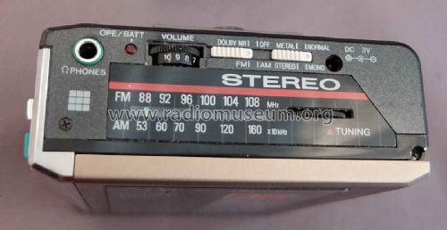 AM/FM Stereo Radio Cassette Player HS-T200; Aiwa Co. Ltd.; Tokyo (ID = 2987439) Radio