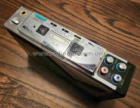 Cassetteboy AM/FM Stereo Cassette Recorder HS-J9; Aiwa Co. Ltd.; Tokyo (ID = 2987598) Radio