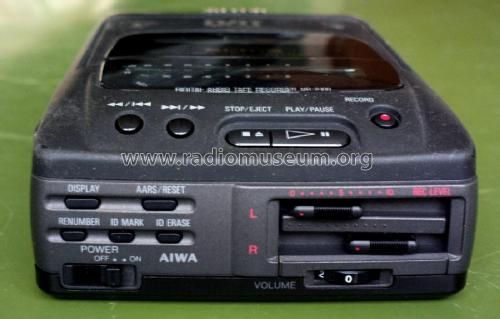 Digital Audio Tape Recorder HD-S 100; Aiwa Co. Ltd.; Tokyo (ID = 1750549) R-Player