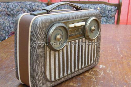 Pinguette U56; Akkord-Radio + (ID = 1087195) Radio