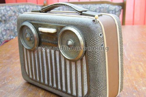 Pinguette U56; Akkord-Radio + (ID = 1087196) Radio