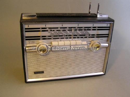 Pinguin Royal 517/4700; Akkord-Radio + (ID = 581758) Radio