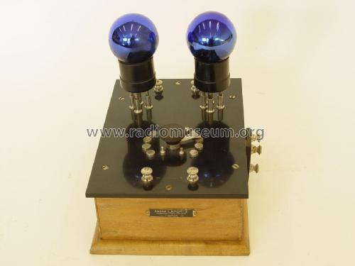 Amplificateur basse fréquence ; Alco-Radio, André (ID = 2154414) mod-pre26