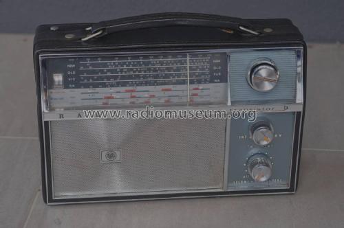 Radiola Ranger 9 All-Wave B33; Amalgamated Wireless (ID = 1961301) Radio