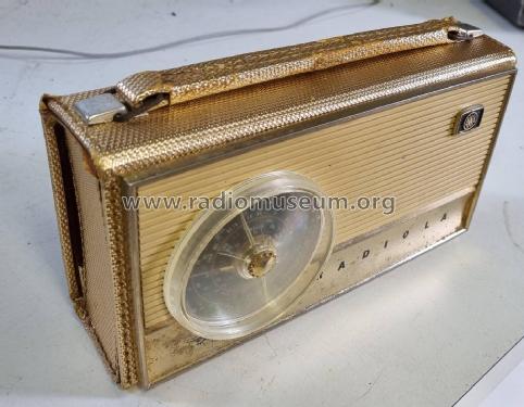 Radiola B17Z; Amalgamated Wireless (ID = 3154762) Radio