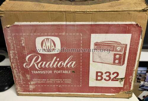 Radiola Courier 8 B32; Amalgamated Wireless (ID = 2648928) Radio