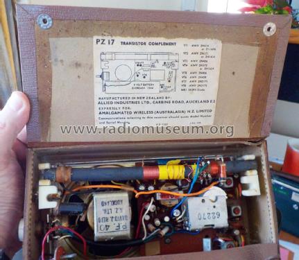 Radiola PZ17; Amalgamated Wireless (ID = 2312382) Radio