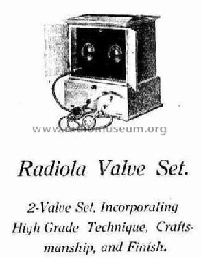 Radiola Valve Set ; Amalgamated Wireless (ID = 2149878) Radio