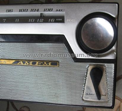 AM FM FM-10; Americana Industries (ID = 1709830) Radio