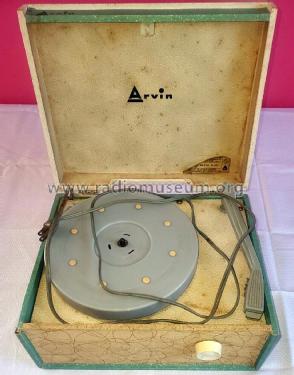 4 Speed Phonograph 82 P15 Blue ; Arvin, brand of (ID = 2978150) R-Player