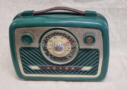 Deluxe Portable JKP; Astor brand, Radio (ID = 3078557) Radio