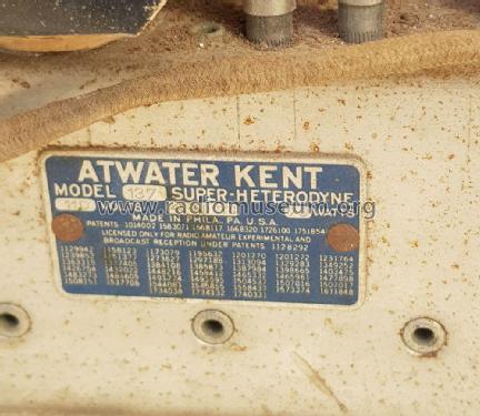 137 European Compact; Atwater Kent Mfg. Co (ID = 3077438) Radio