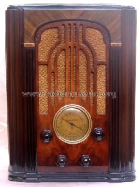 337; Atwater Kent Mfg. Co (ID = 684469) Radio