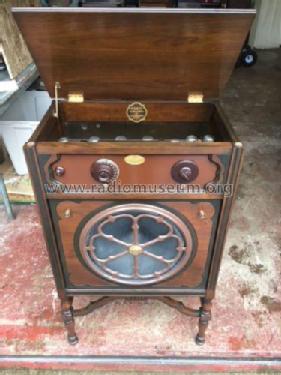 44 Pooley ; Atwater Kent Mfg. Co (ID = 2243741) Radio