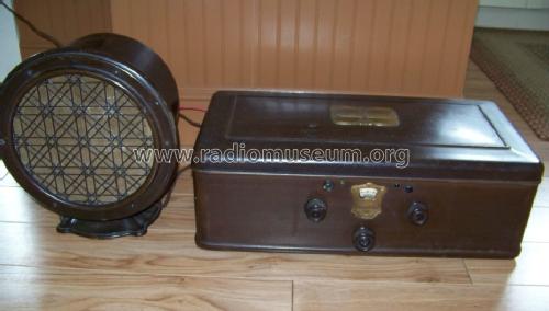 60 table set late Radio Atwater Kent Mfg. Co.; Philadelphia, USA ...