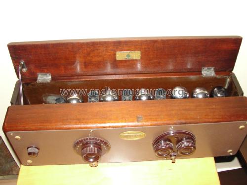 8930 Model 33 table set; Atwater Kent Mfg. Co (ID = 1946643) Radio