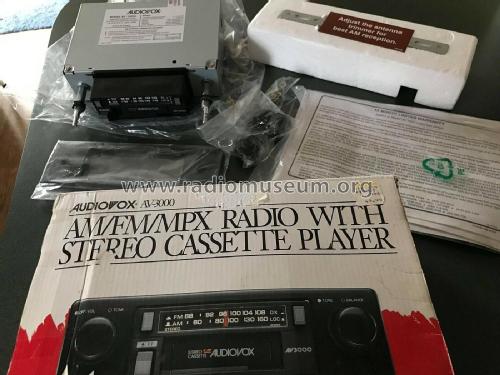 AM/FM/MPX Radio with Stereo Cassette Player AV-3000; Audiovox Corporation (ID = 2860621) Car Radio