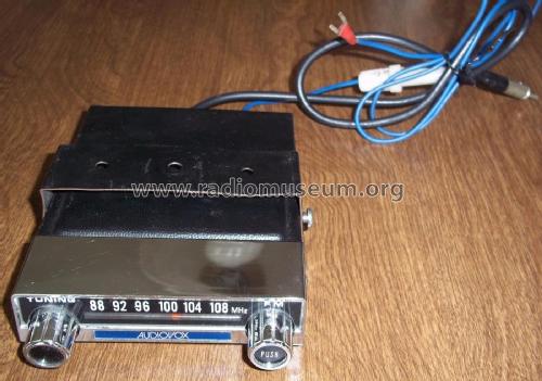 FM Converter FMC-1C; Audiovox Corporation (ID = 1958396) Converter