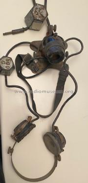 US Navy WWII Deck Talker Headset Type R17T23; Automatic Electric (ID = 2564825) Altavoz-Au