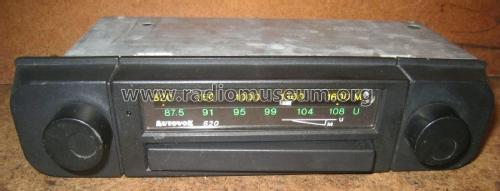 620; Autovox SPA; Roma (ID = 2032993) Car Radio