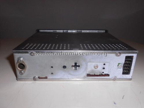 6528; Autovox SPA; Roma (ID = 2153457) Car Radio