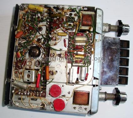 RA-146; Autovox SPA; Roma (ID = 1038114) Car Radio