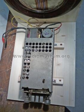 RA15; Autovox SPA; Roma (ID = 2352023) Car Radio