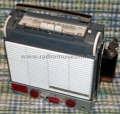 Transmobil 3 TR3; Autovox SPA; Roma (ID = 2372338) Car Radio