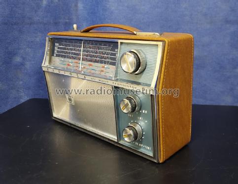 Radiola Ranger 9 All-Wave B33; Amalgamated Wireless (ID = 3108003) Radio