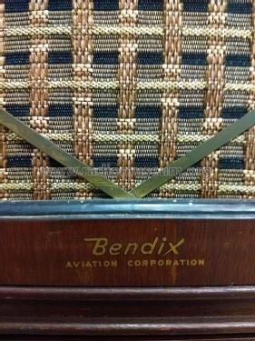 676B ; Bendix Radio (ID = 2484323) Radio