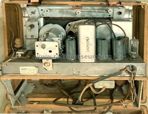 687A ; Bendix Radio (ID = 3142836) Radio