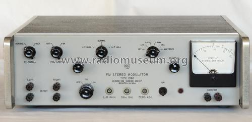 FM Stereo Modulator 219A; Boonton Radio Corp.; (ID = 1856353) Equipment