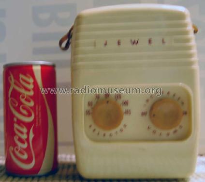 Tee-Nee 814 Jewel ; Brand and Millen (ID = 1024315) Radio