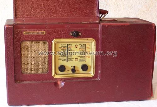 449D ; Braun; Frankfurt (ID = 1296946) Radio