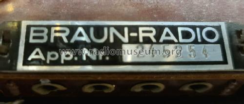 Deutscher Kleinempfänger 1938 DKE38; Braun; Frankfurt (ID = 3095465) Radio