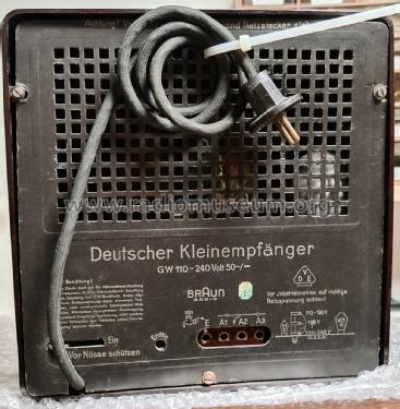 Deutscher Kleinempfänger 1938 DKE38; Braun; Frankfurt (ID = 3095755) Radio