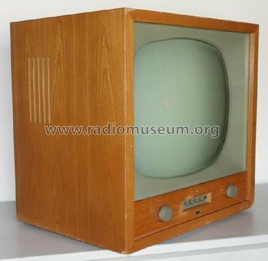 FS2; Braun; Frankfurt (ID = 2690398) Television