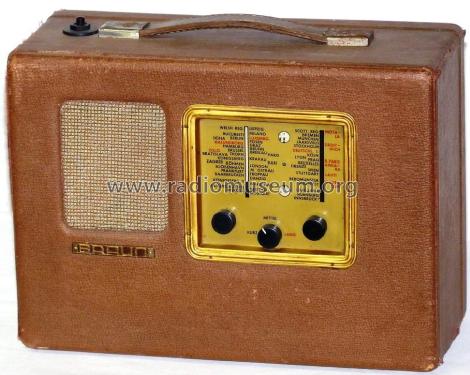 Piccolo BSK 441 ; Braun; Frankfurt (ID = 980108) Radio