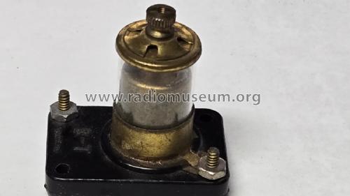 Trimmer Capacitor ; Bremer-Tully Mfg. Co (ID = 3054018) Radio part