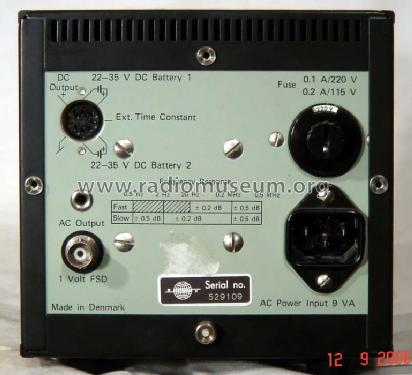 Electronic Voltmeter 2425; Brüel & Kjær; Nærum (ID = 657886) Equipment