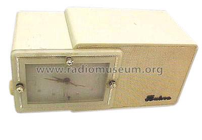 Clock Radio 100; Bulova Watch Corp.; (ID = 351760) Radio
